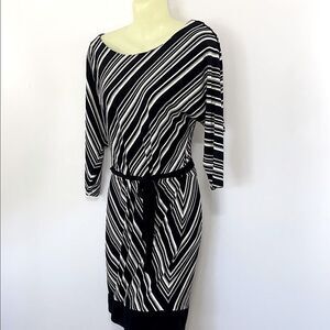White House Black Market Striped Blouson Black and White Dress Excellent Sz Sm